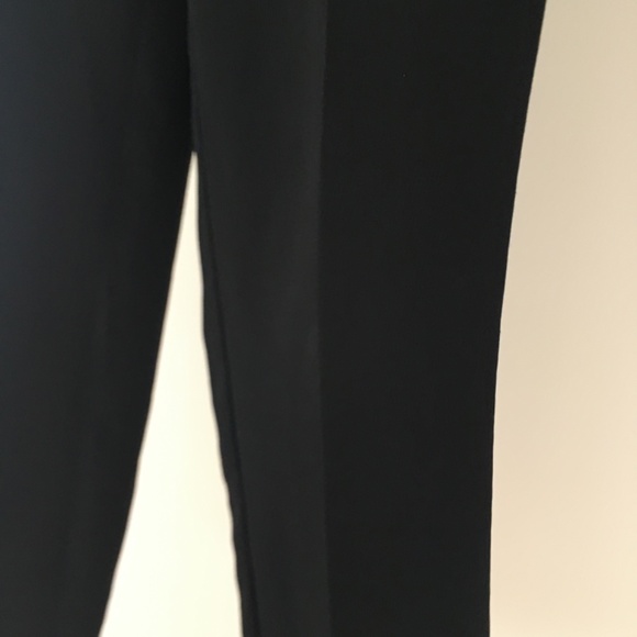 Aritzia Wilfred darontal cropped Japanese crepe pant black - Picture 3 of 8